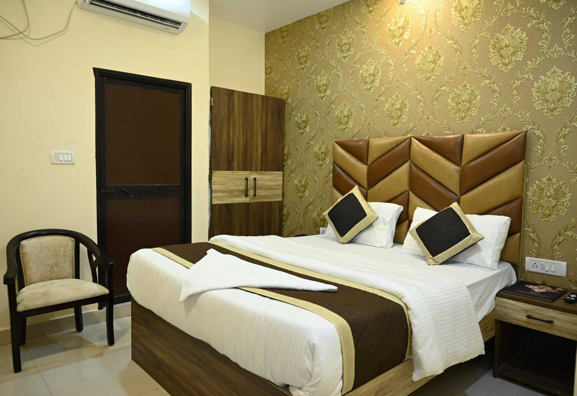 Super Hotel O Glance Inn Patna  Zewnętrze zdjęcie